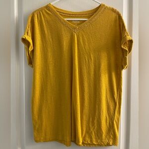 Croft & Barrow Golden Yellow Short Sleeve Top